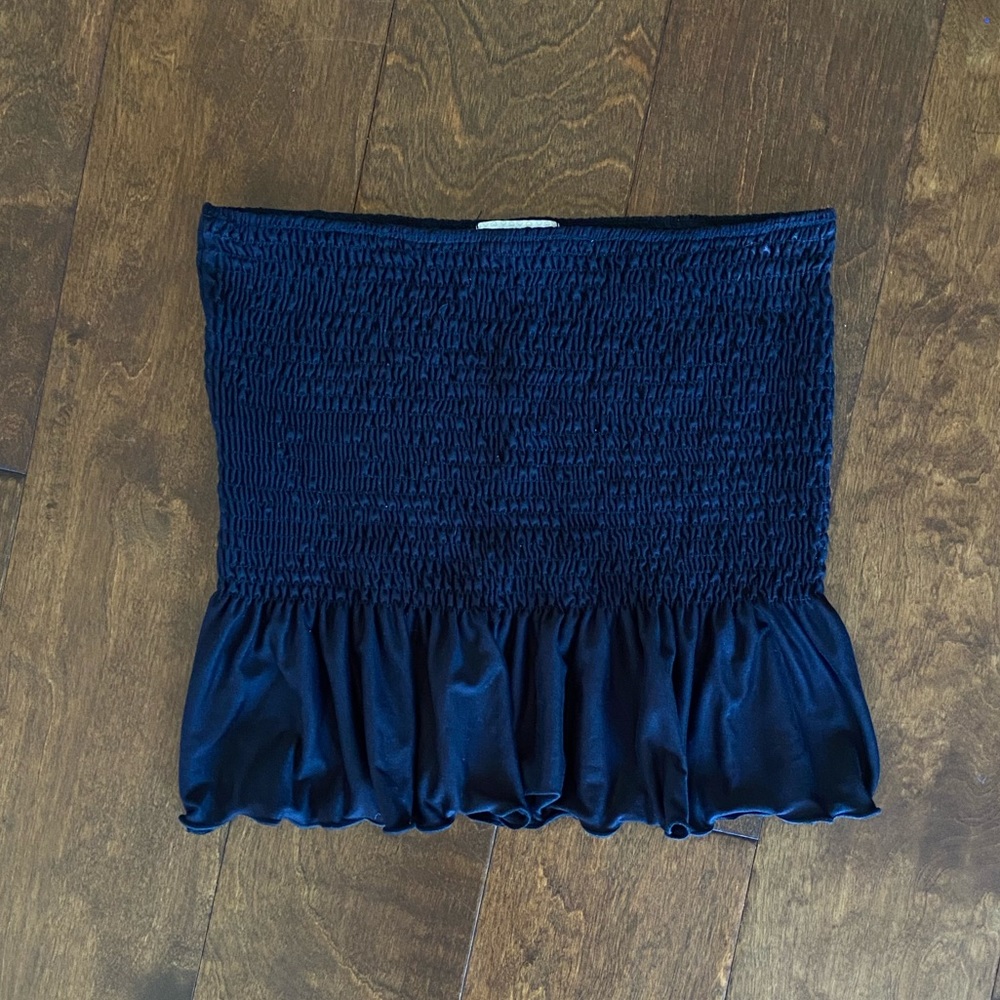 Black Strapless Top